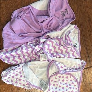 Baby swaddles size 0-3 m